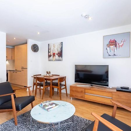Modern 2 Bed Broompark/Central Apt. With Parking Glasgow Luaran gambar