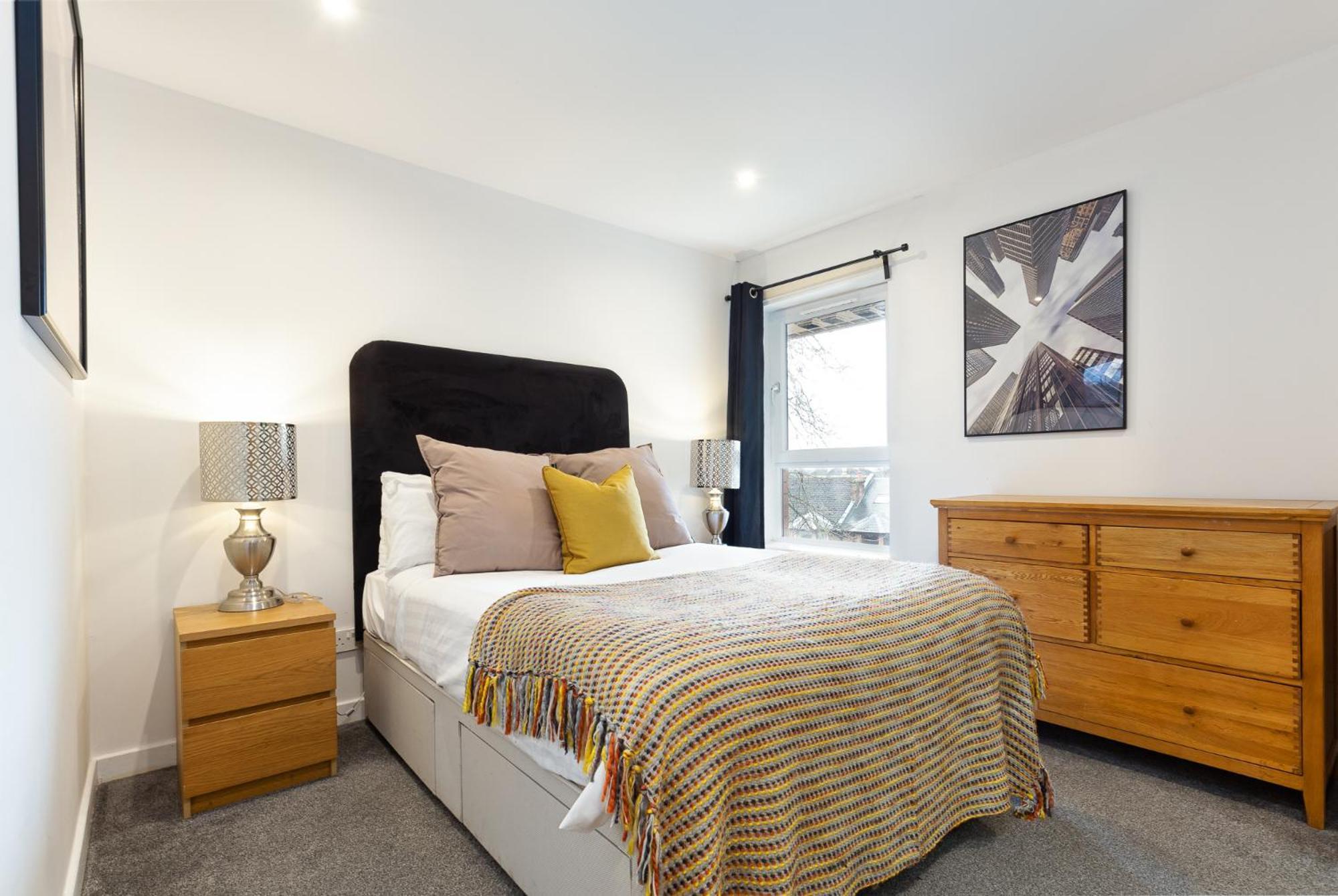 Modern 2 Bed Broompark/Central Apt. With Parking Glasgow Luaran gambar